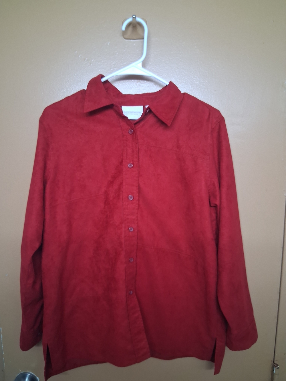 Liz Claiborne Men's Deep Red Long-Sleeve Button-Down Shirt
